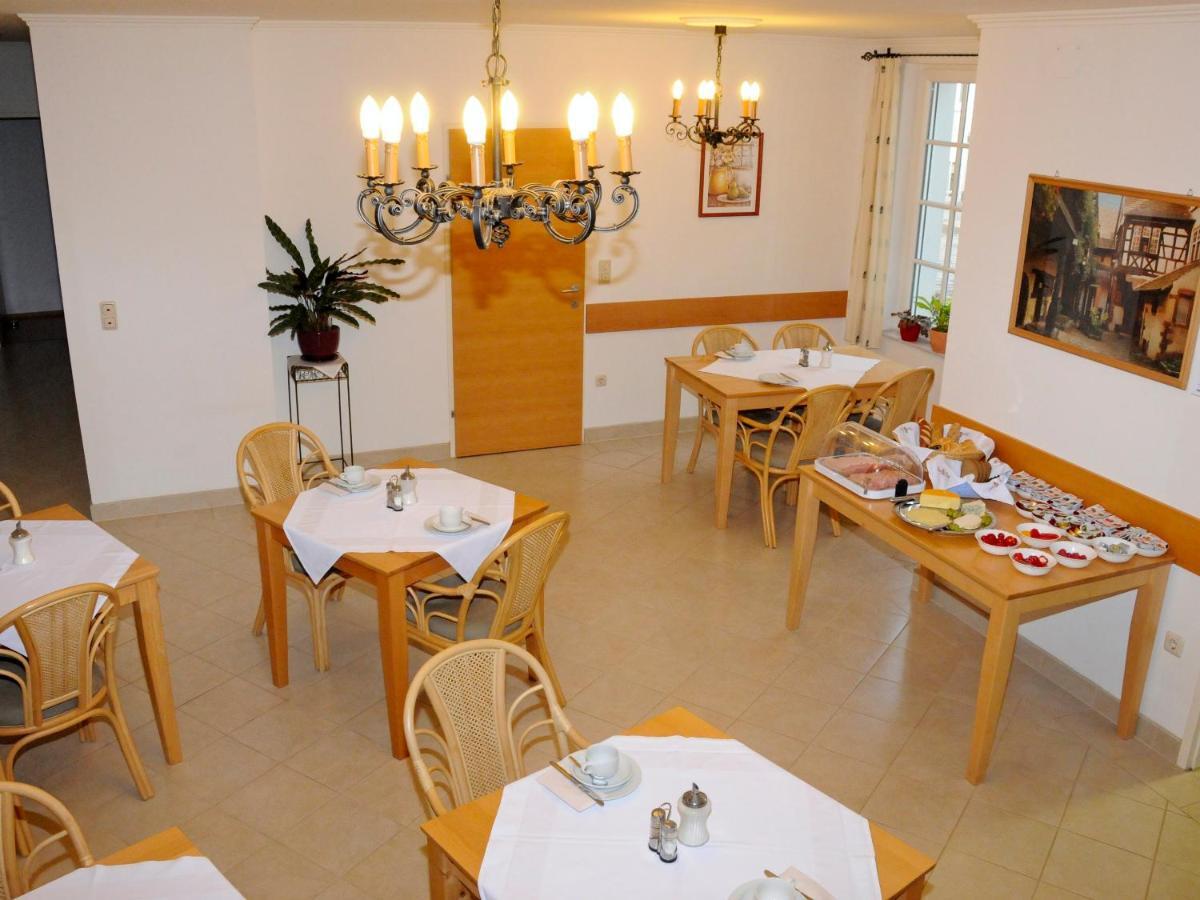 Privatzimmer Familie Schwarz Вена Экстерьер фото