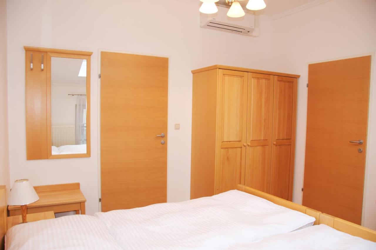 Privatzimmer Familie Schwarz Вена Экстерьер фото