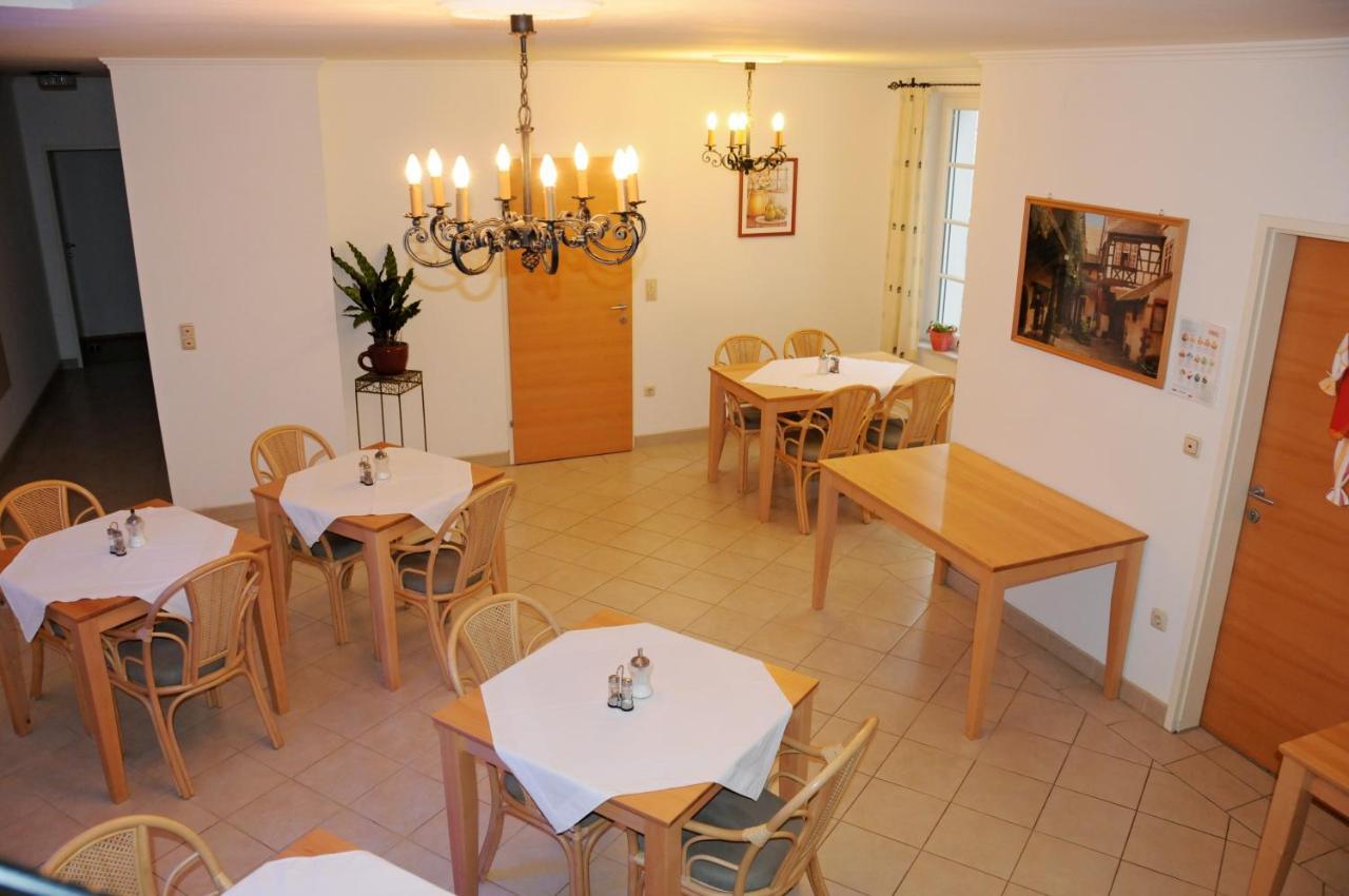 Privatzimmer Familie Schwarz Вена Экстерьер фото