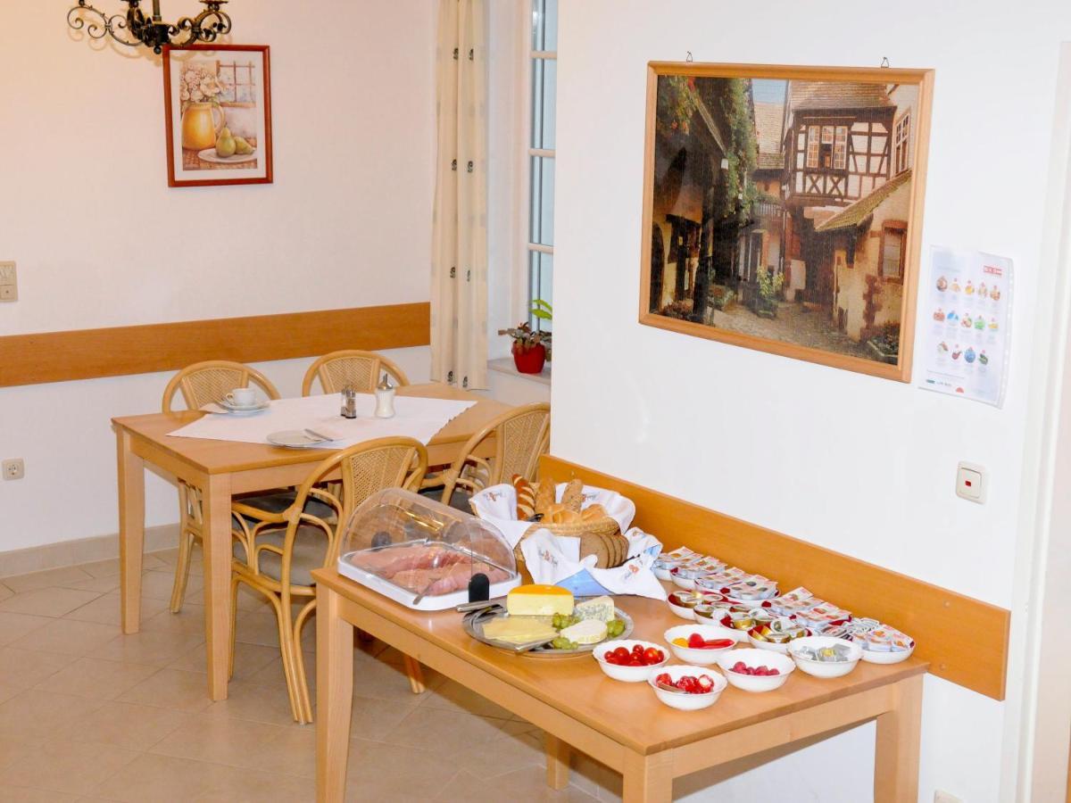 Privatzimmer Familie Schwarz Вена Экстерьер фото